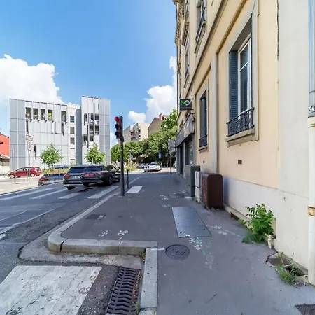 The Little Feuillat Bis - Monplaisir Apartment Lyon