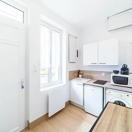 The Little Feuillat Bis - Monplaisir Apartment *